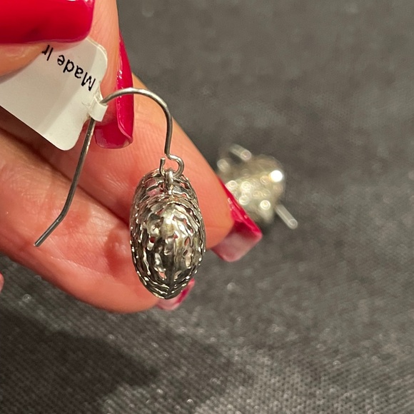 New Silver Puffy Heart Dangle Earrings - Picture 5 of 8